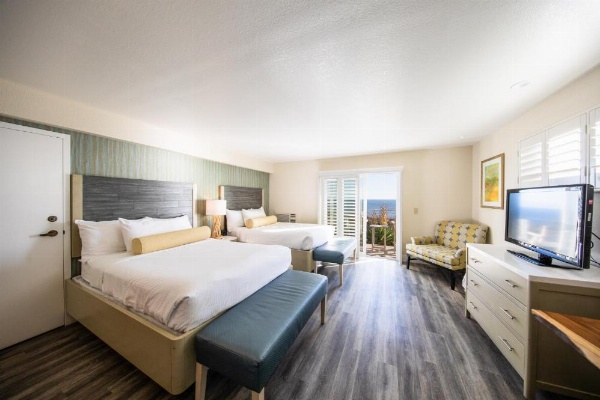 Inn at the Cove image 10